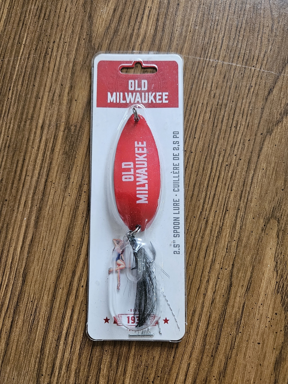 Old Milwaukee 2.5" Red Spoon Lure with Pin Girl (Beer Merch Collectibles) NEW